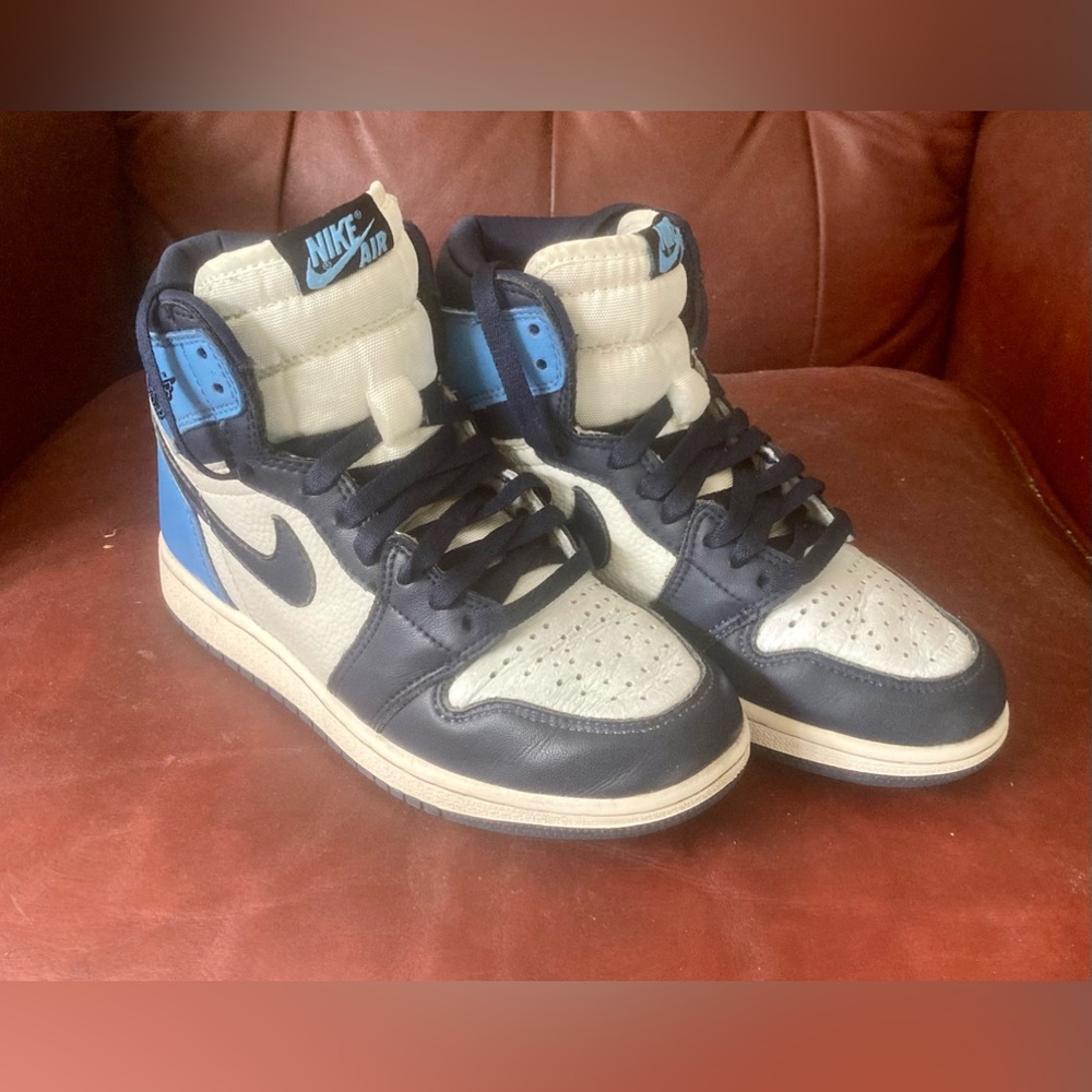 Nike Air Jordan Retro 1 Obsidian Size 4.5 M / 6 W